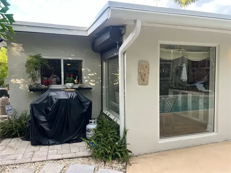 204 Westwood Drive Key Biscayne FL 33149