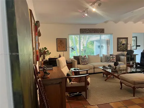 204 Westwood Drive Key Biscayne FL 33149
