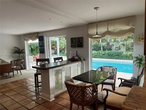 204 Westwood Drive Key Biscayne FL 33149