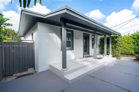 2230 SW 60th Court Miami FL 33155