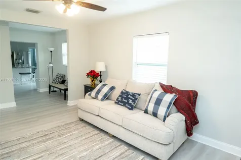2230 SW 60th Court Miami FL 33155