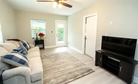 2230 SW 60th Court Miami FL 33155