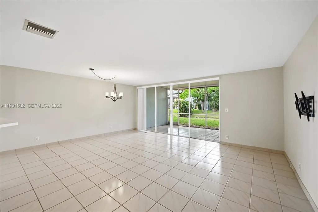 6215 Old Court Road Boca Raton FL 33433