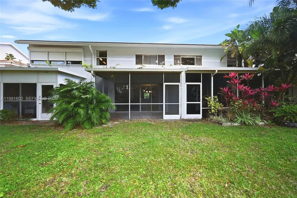 6215 Old Court Road Boca Raton FL 33433