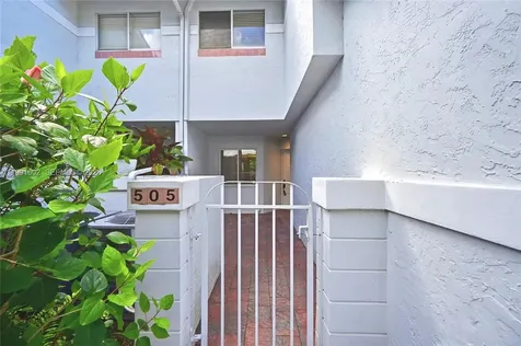 6215 Old Court Road Boca Raton FL 33433