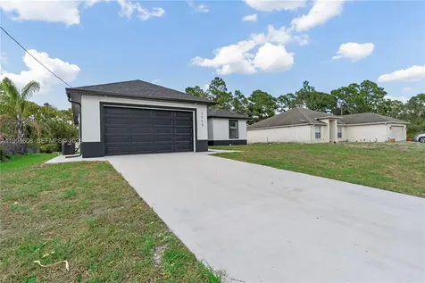 1113 Enrique Street E Lehigh Acres FL 33974