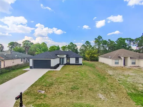 1113 Enrique Street E Lehigh Acres FL 33974