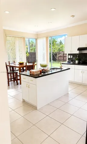15615 SW 42nd Terrace Miami FL 33185