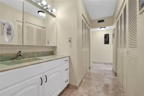 1400 S Ocean Drive Hollywood FL 33019