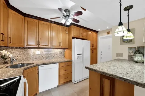 1400 S Ocean Drive Hollywood FL 33019