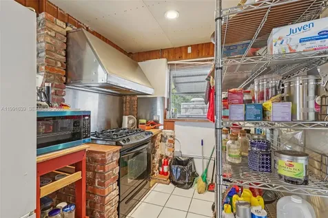 272 W 46th Street Hialeah FL 33012