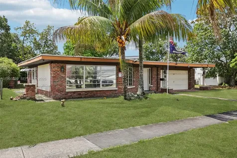 272 W 46th Street Hialeah FL 33012