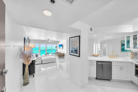 6767 Collins Avenue Miami Beach FL 33141