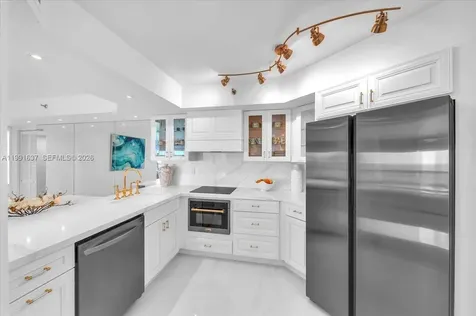 6767 Collins Avenue Miami Beach FL 33141