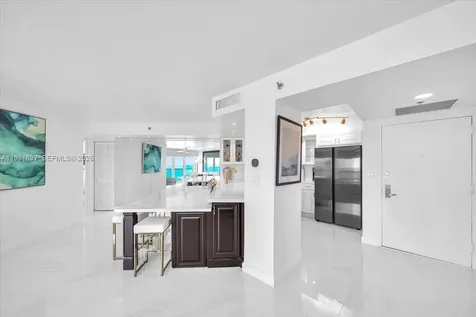 6767 Collins Avenue Miami Beach FL 33141