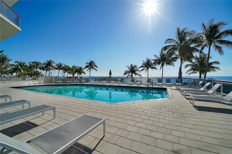 6767 Collins Avenue Miami Beach FL 33141