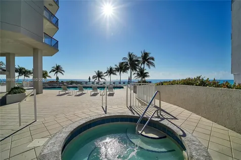 6767 Collins Avenue Miami Beach FL 33141