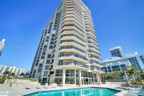 6767 Collins Avenue Miami Beach FL 33141