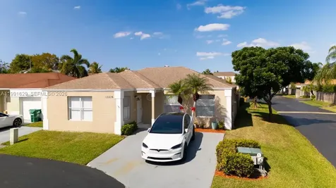 22226 SW 98th Place Cutler Bay FL 33190