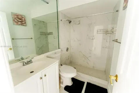 22226 SW 98th Place Cutler Bay FL 33190