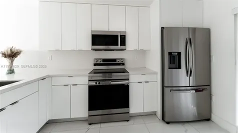 22226 SW 98th Place Cutler Bay FL 33190