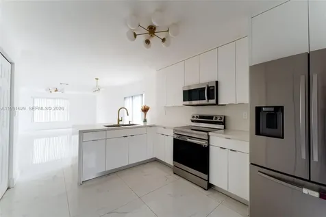 22226 SW 98th Place Cutler Bay FL 33190