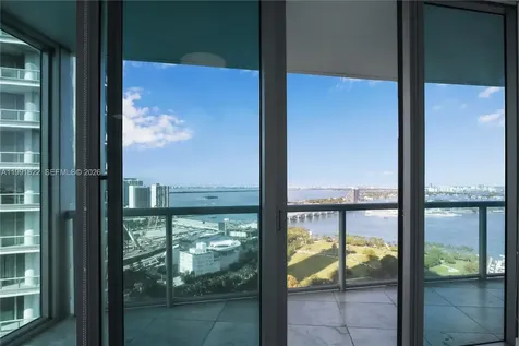 888 Biscayne Boulevard Miami FL 33132