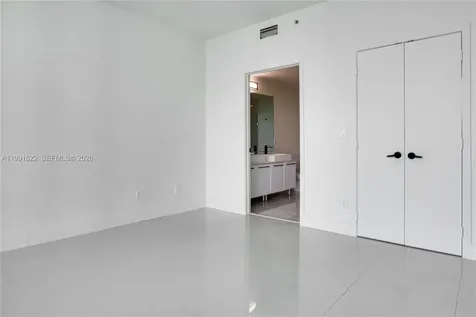 888 Biscayne Boulevard Miami FL 33132