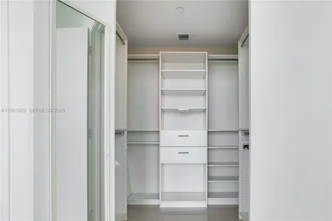 888 Biscayne Boulevard Miami FL 33132