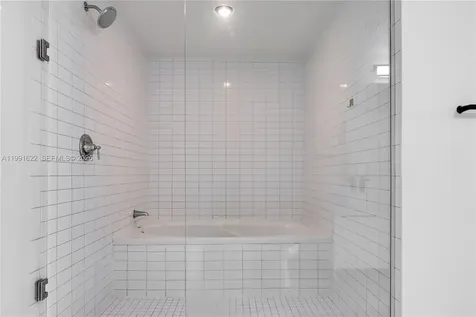 888 Biscayne Boulevard Miami FL 33132
