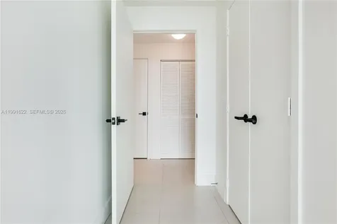 888 Biscayne Boulevard Miami FL 33132