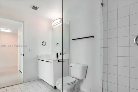 888 Biscayne Boulevard Miami FL 33132