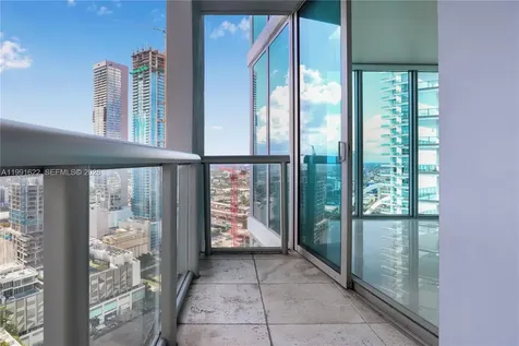 888 Biscayne Boulevard Miami FL 33132