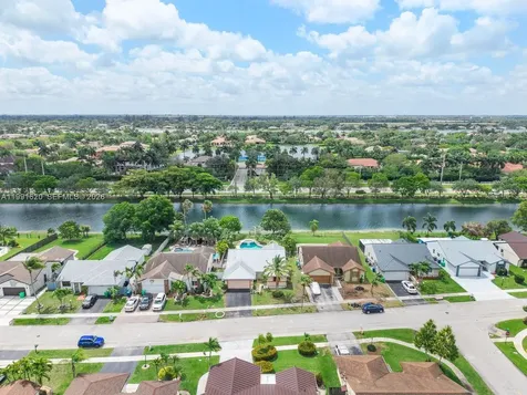 15092 SW 13th Place Sunrise FL 33326