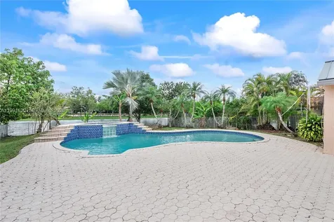 15092 SW 13th Place Sunrise FL 33326