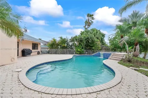 15092 SW 13th Place Sunrise FL 33326