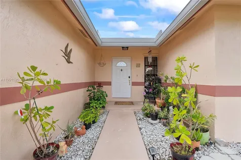 15092 SW 13th Place Sunrise FL 33326