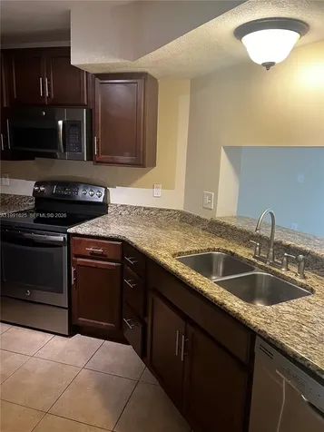 802 Constitution Drive Homestead FL 33034