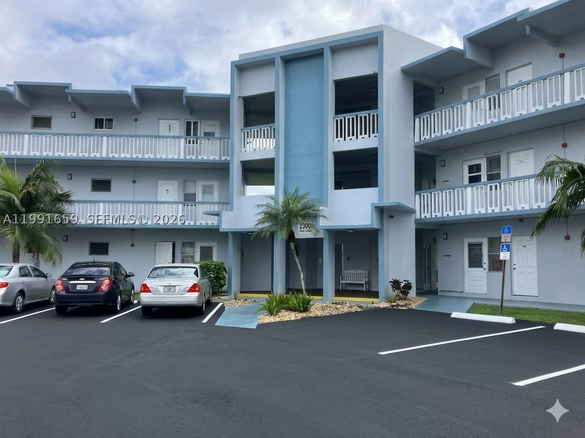 2300 Park Lane Hollywood FL 33021