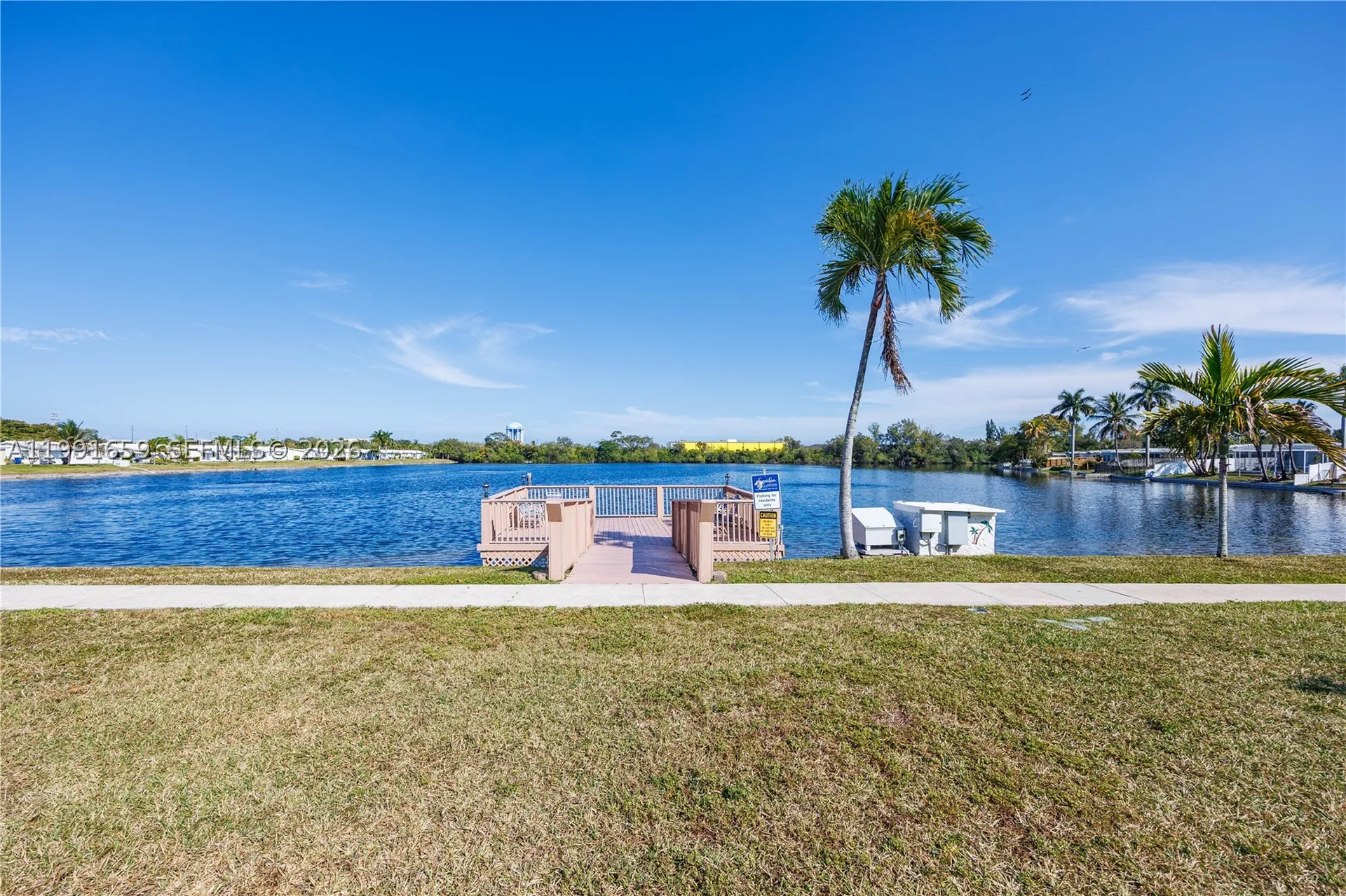 2300 Park Lane Hollywood FL 33021