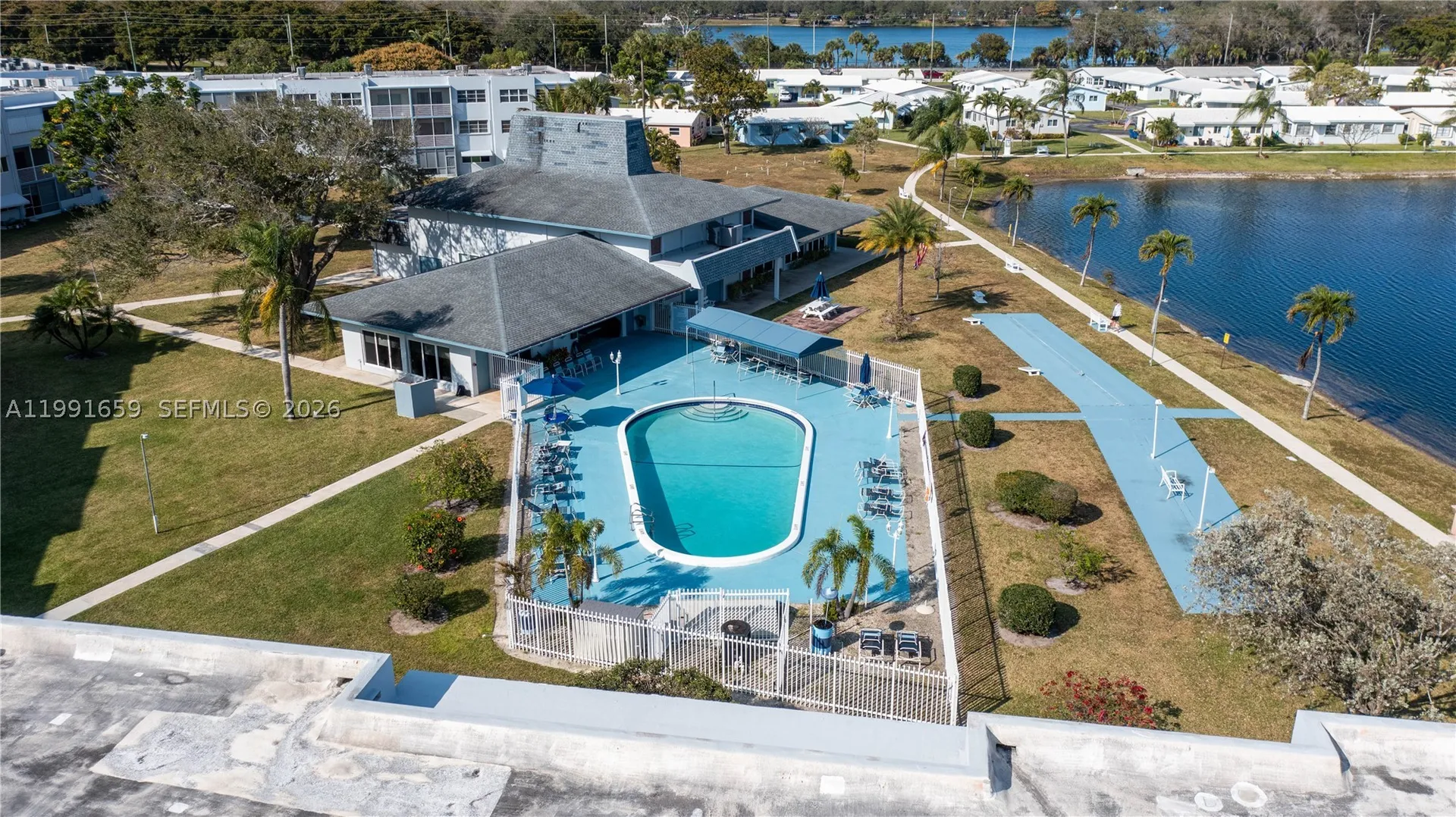 2300 Park Lane Hollywood FL 33021