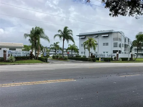 2300 Park Lane Hollywood FL 33021