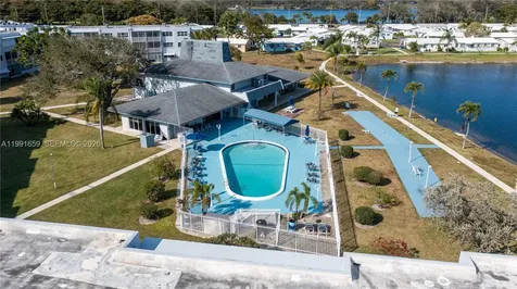 2300 Park Lane Hollywood FL 33021