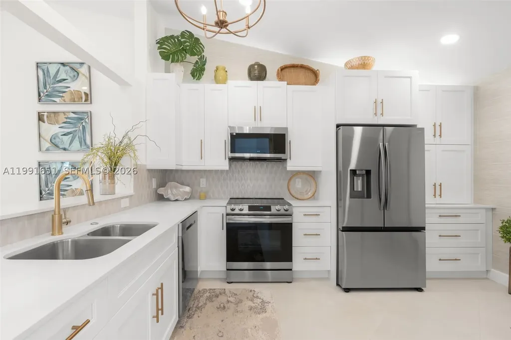 15465 Lake Magnolia Place Delray Beach FL 33484