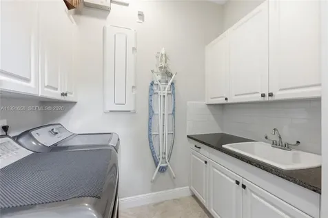 10460 Ranchette Drive Cooper City FL 33328