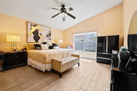 12556 NW 10th Place Sunrise FL 33323