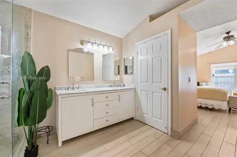 12556 NW 10th Place Sunrise FL 33323