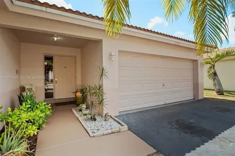 12556 NW 10th Place Sunrise FL 33323