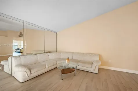 12556 NW 10th Place Sunrise FL 33323