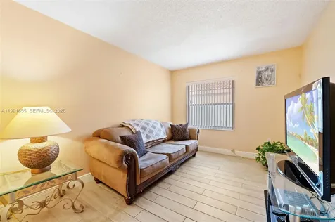 12556 NW 10th Place Sunrise FL 33323